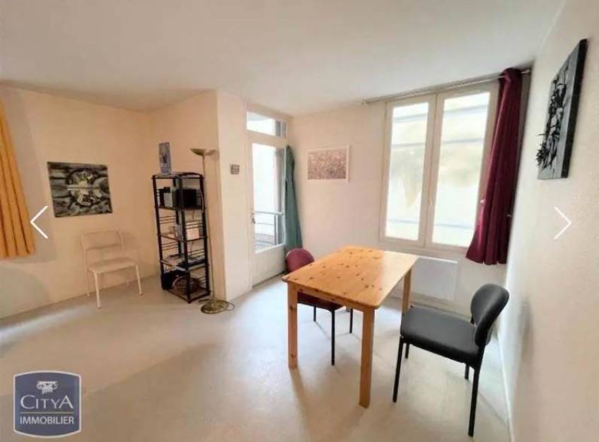 Loue appartement plein centre ville Clermont-Ferrand 40m2