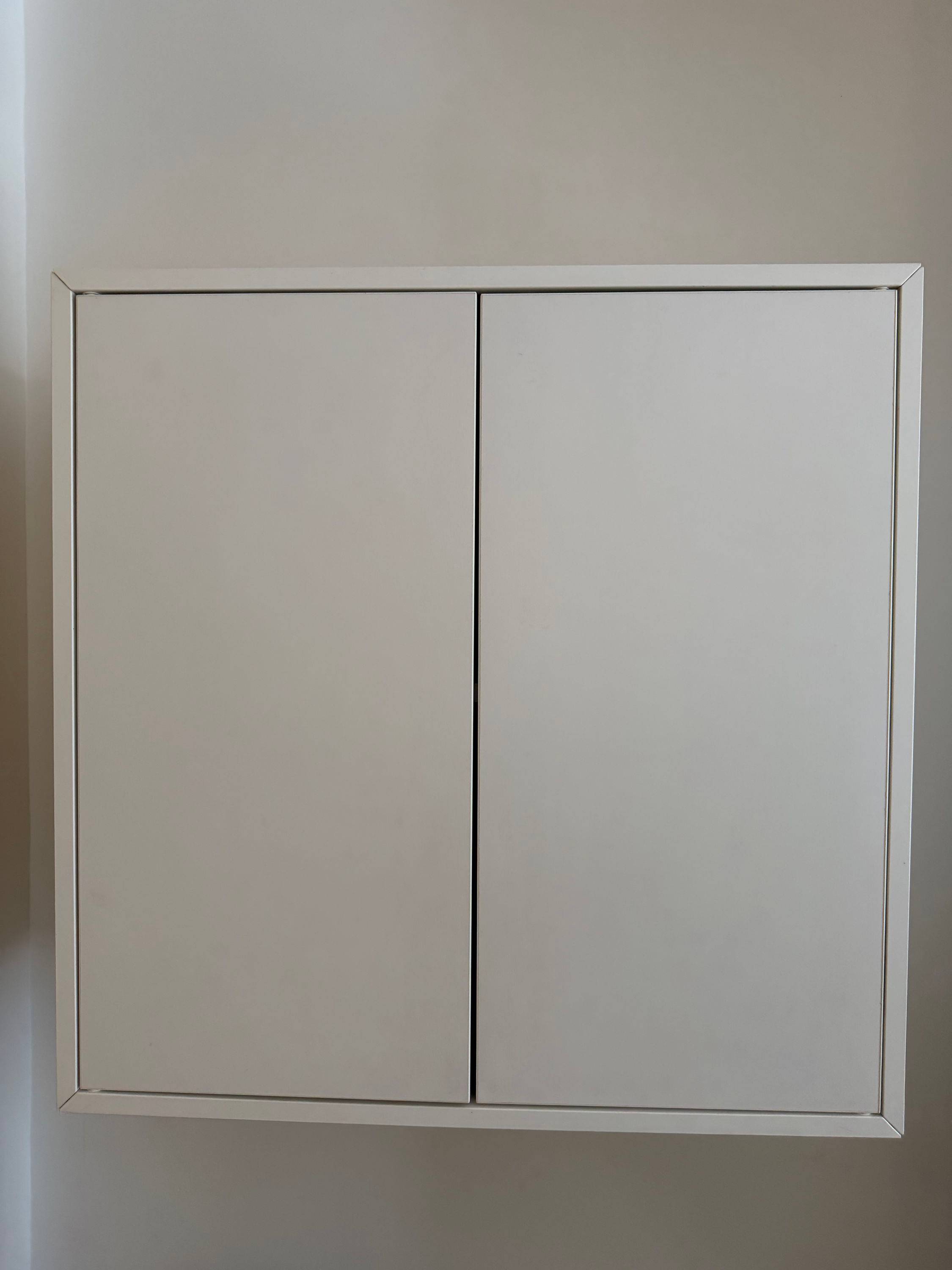 Vends meuble vaisselier rangement Ikea blanc