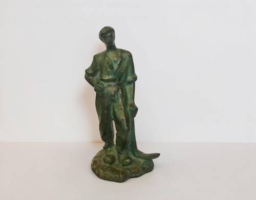 GUERO, Sculpture en bronze Homme à la pioche signée vers 1930