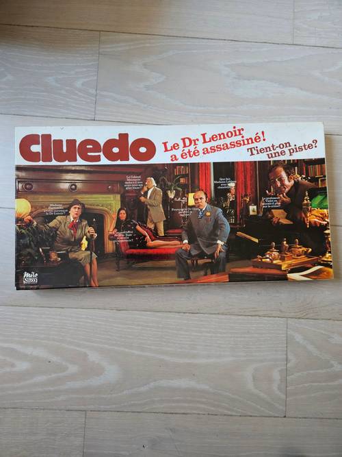 Vends jeu Cluedo