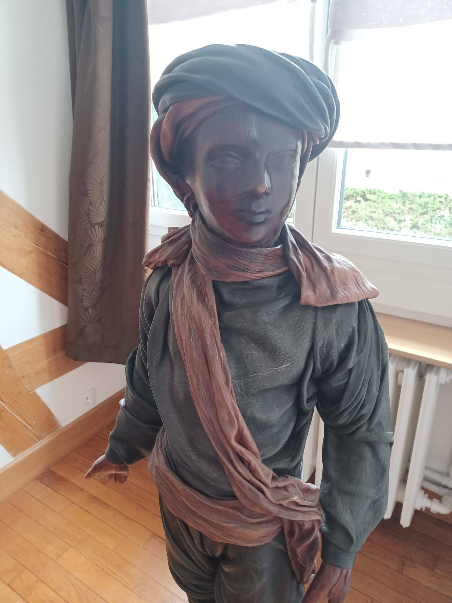 Vends statue toute en cuir