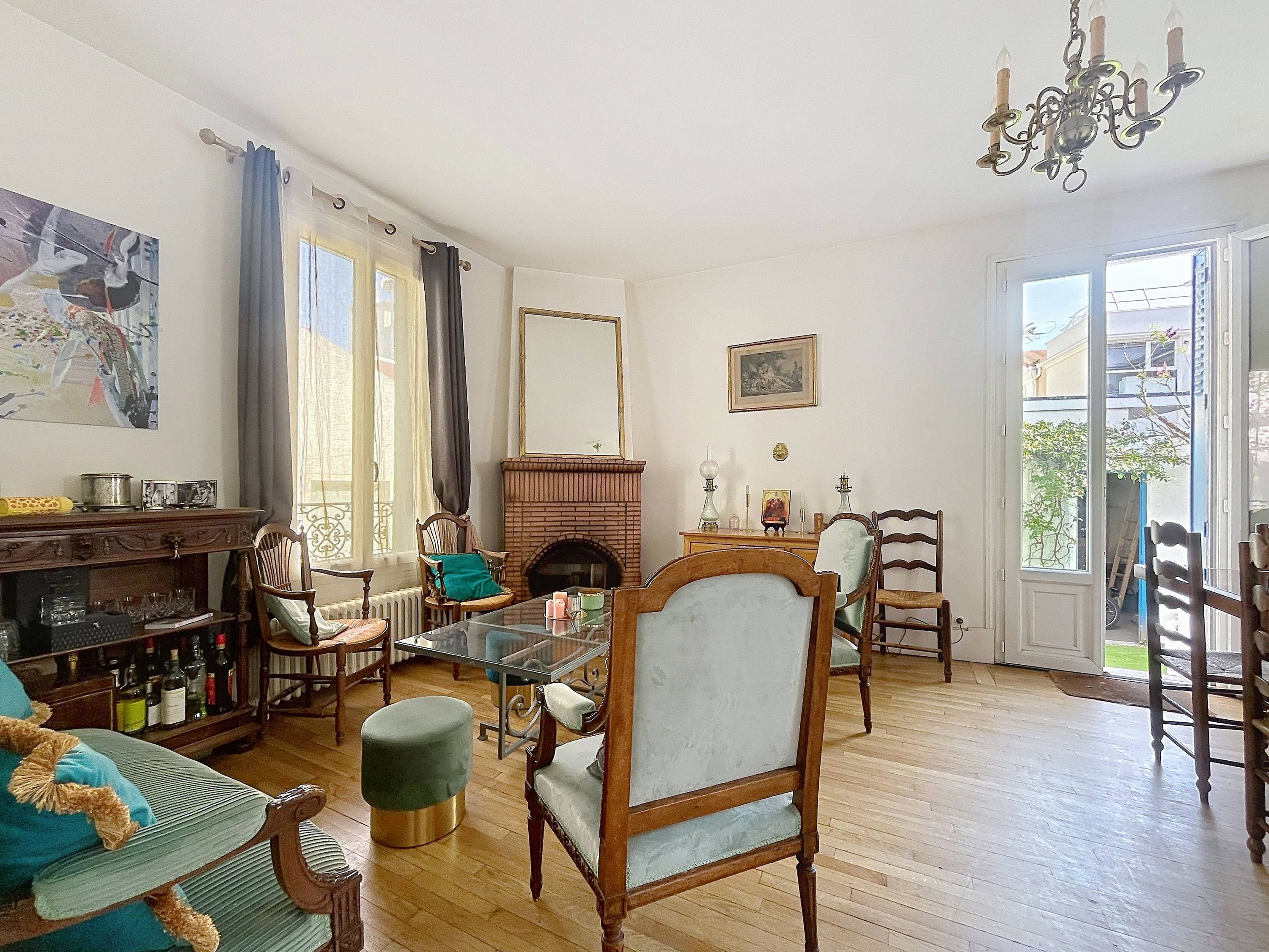 Vends maison - 100m² - Courbevoie