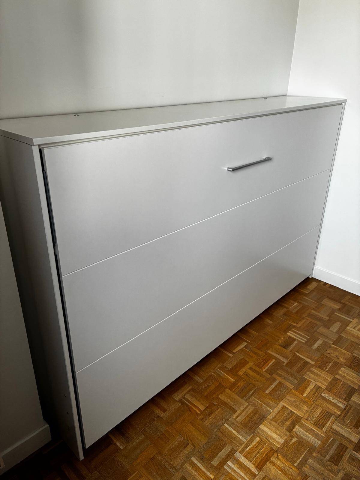 Vends lit escamotable état neuf 120x200