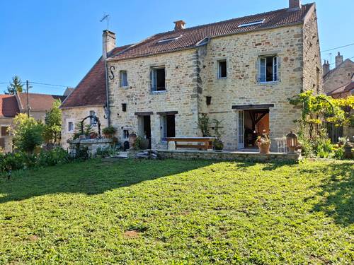 Loue chambres d’hôtes et leurs salles de bain dans maison du XVIIème siècle rénovée - 11 couchages