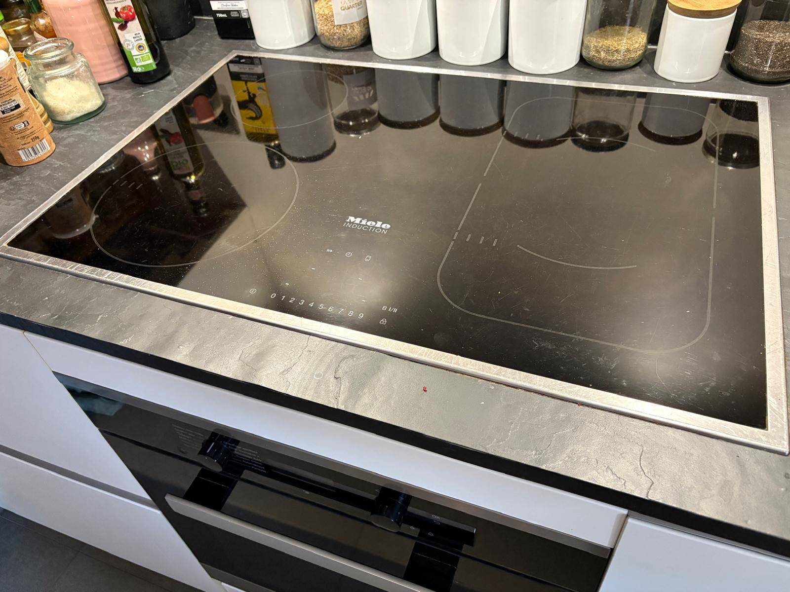 Table de cuisson induction largeur 75cm MIELE