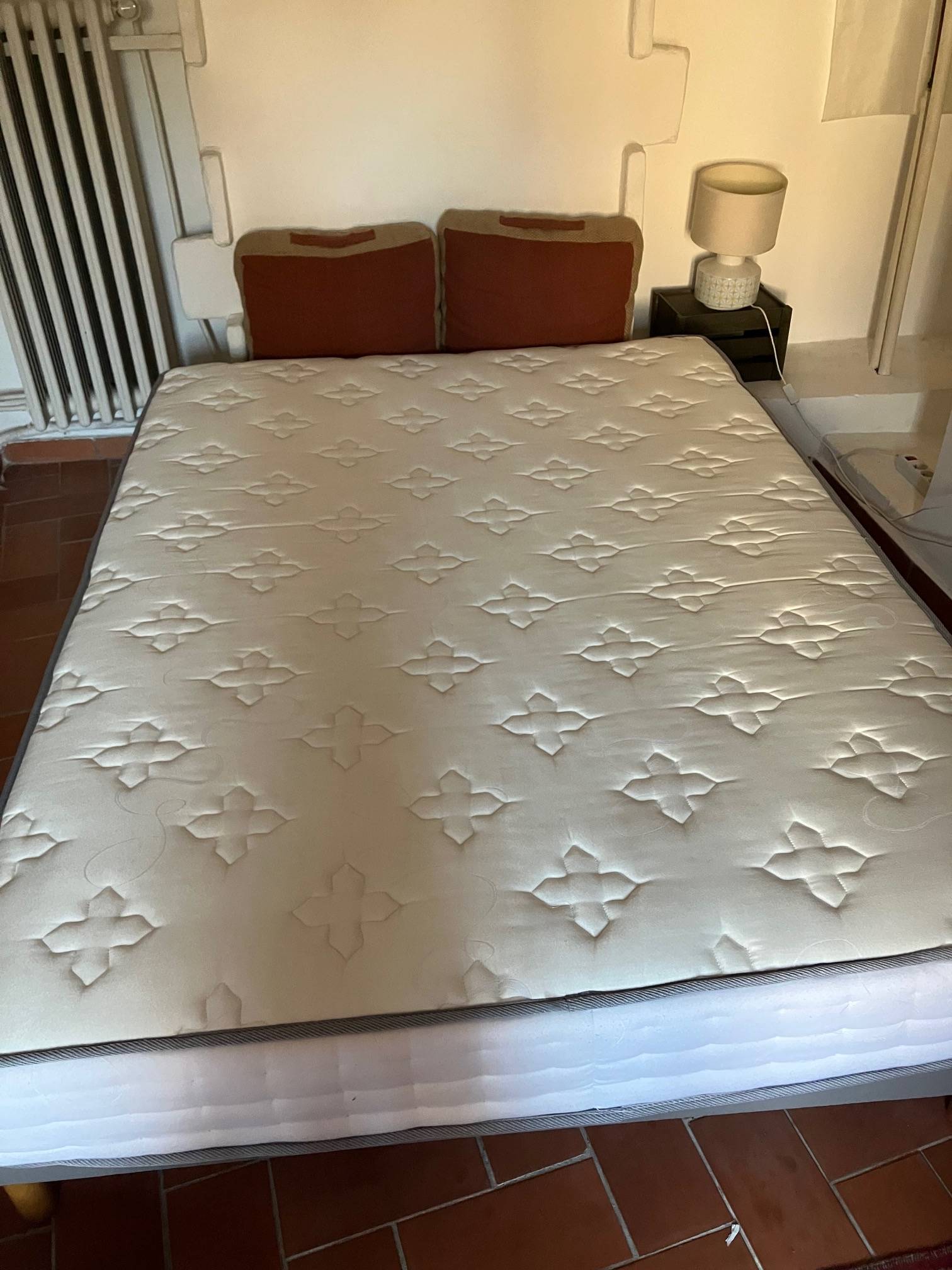 Vends matelas 140 x 190cm