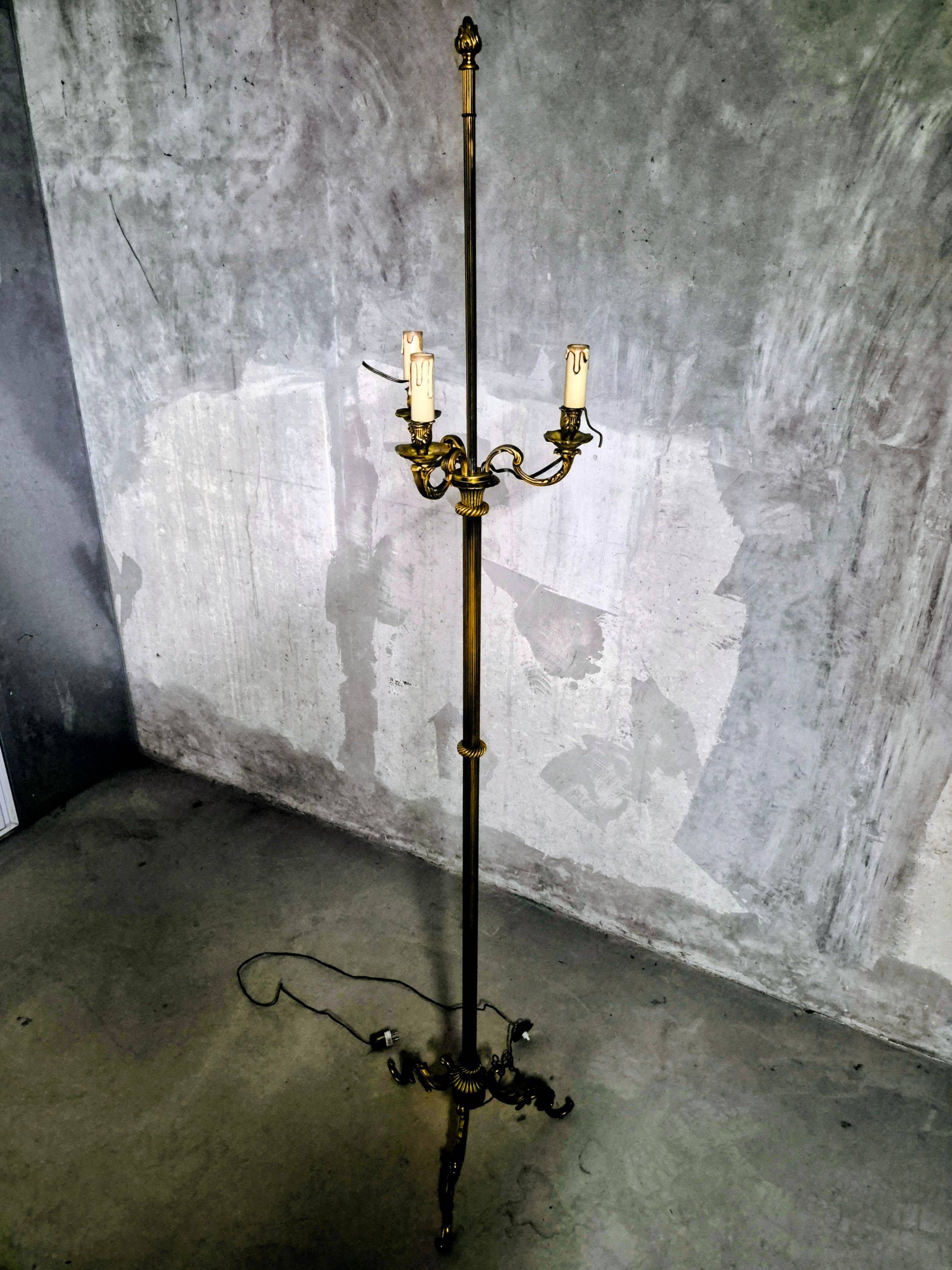 Vends lampadaire style classique