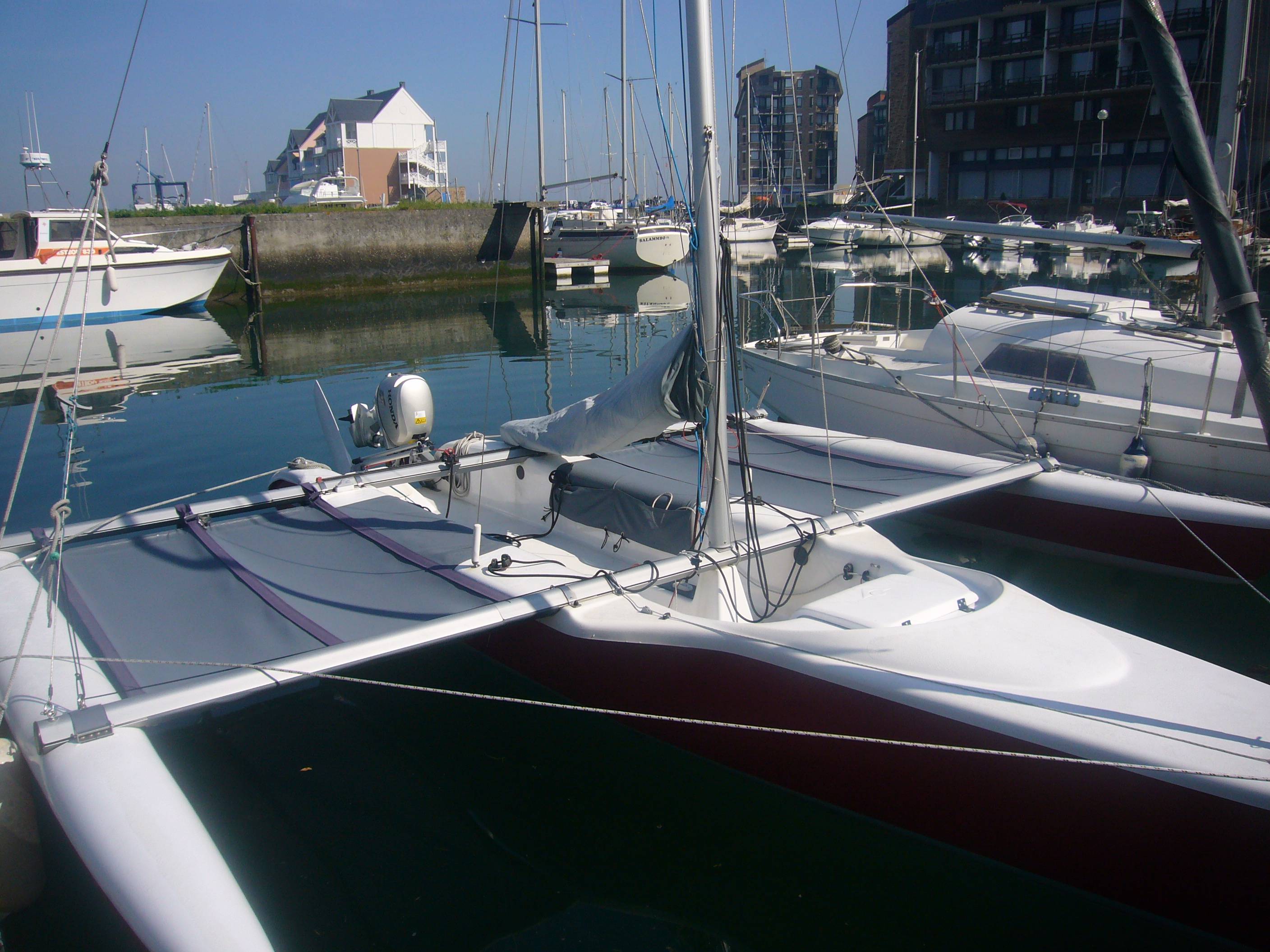 Trimaran Magnum 21S