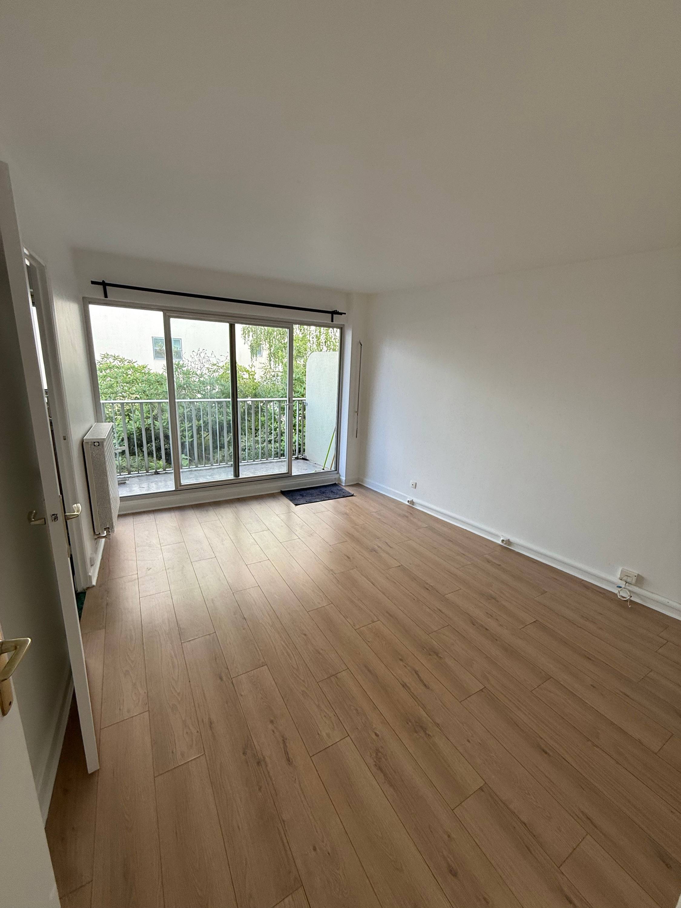 Loue studio - 38m² - Montparnasse