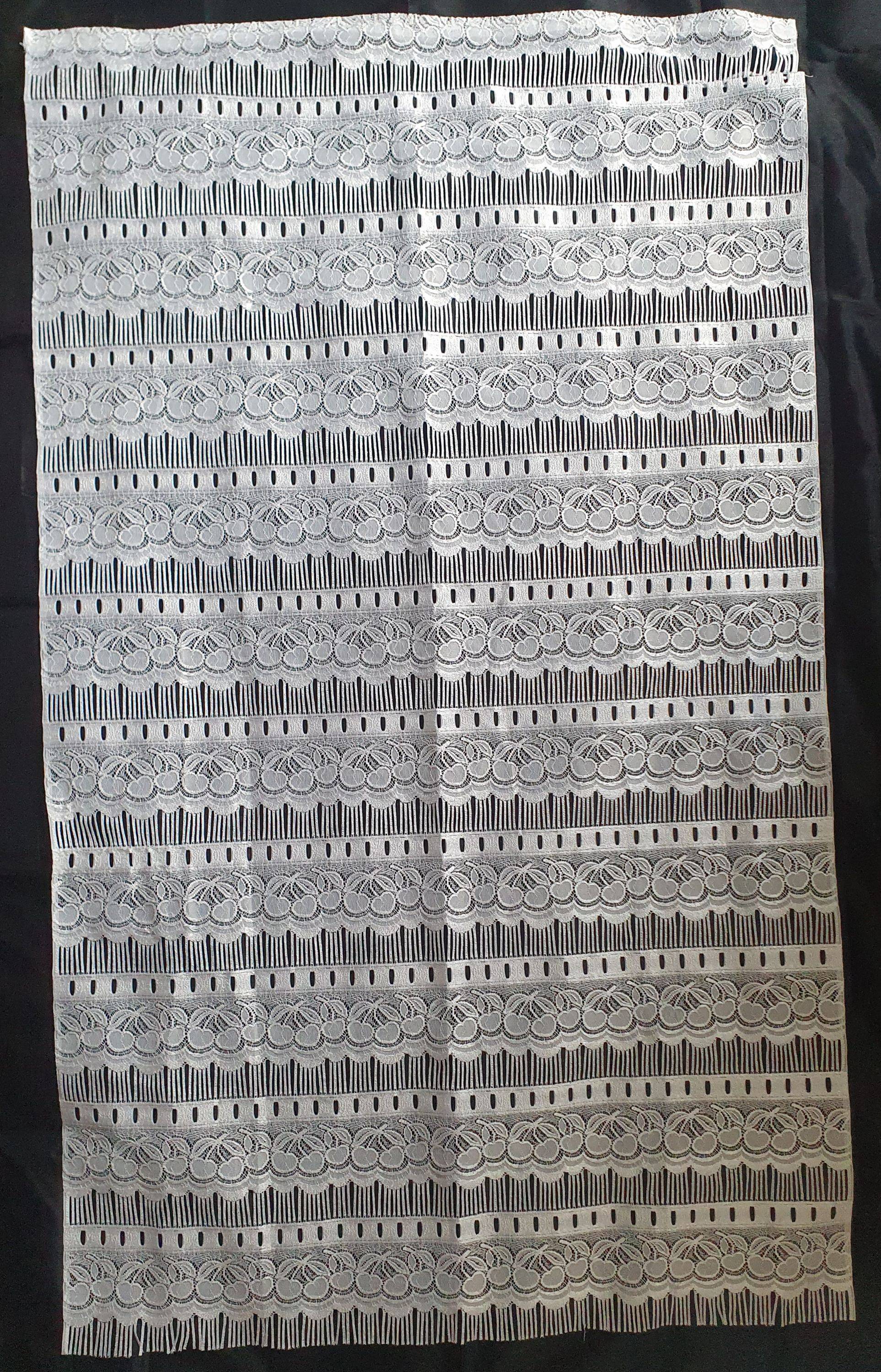 Vends voilage / rideau brise-bise en dentelle découpable aux motifs de cerise, 148x88cm, vintage