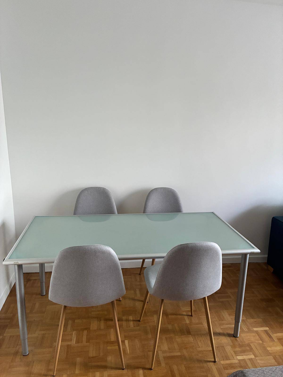 Vends table ou bureau en verre trempé