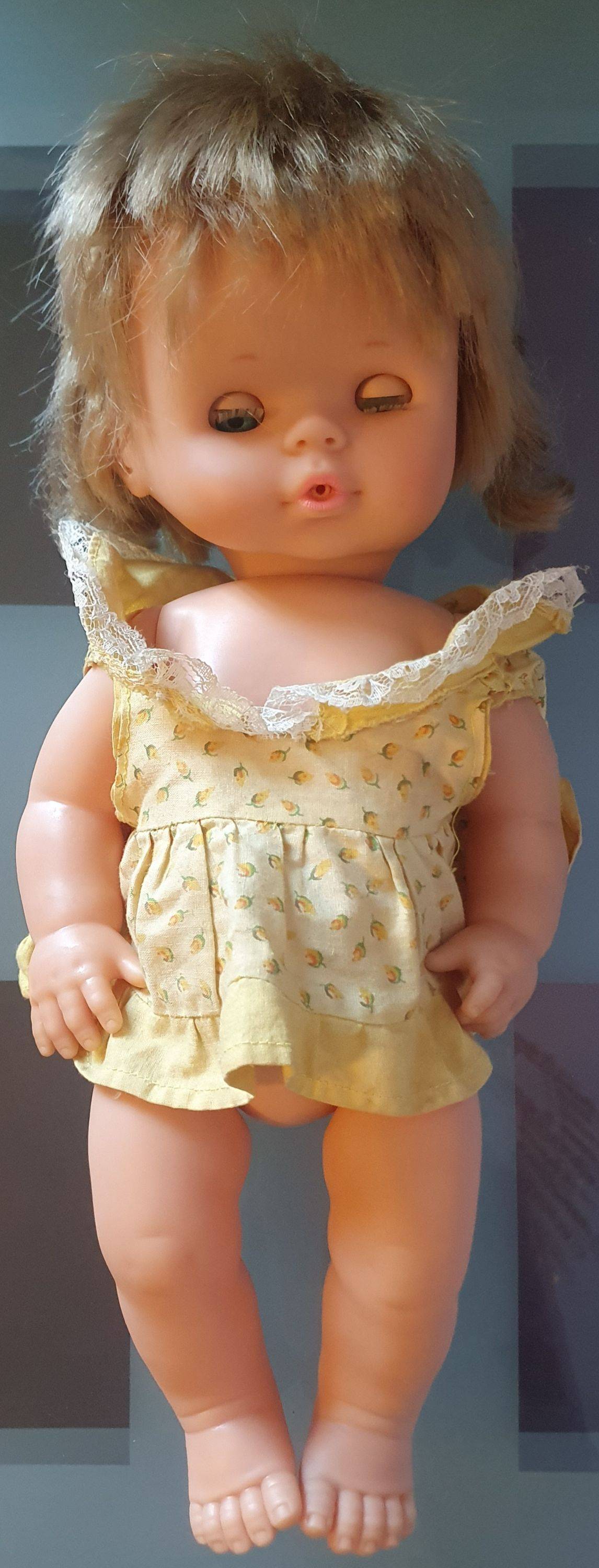 Vends grand poupon aux yeux dormeurs de 39 cm, Famosa, vintage