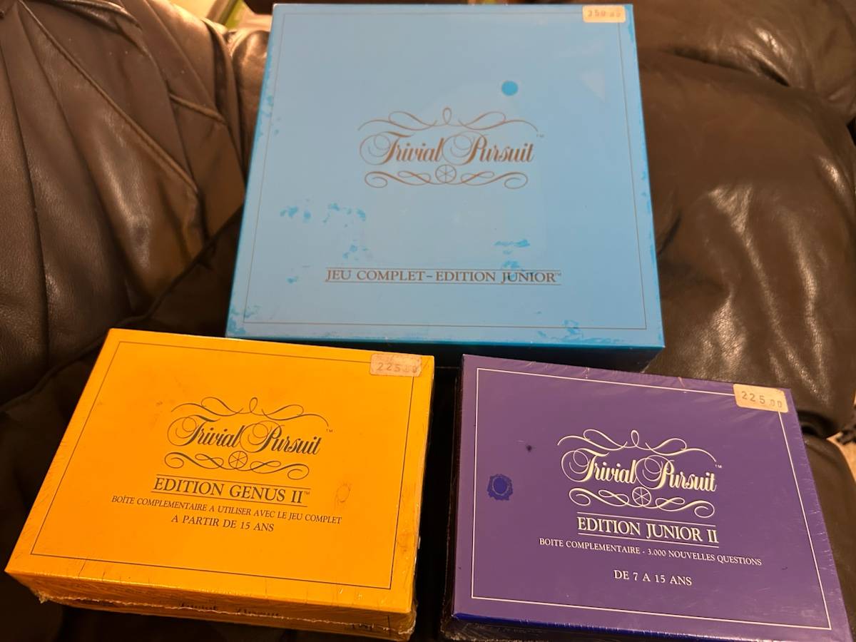 Vends lot exceptionnel de 3 Trivial Pursuit neufs sous film – Éditions Junior et Genius II