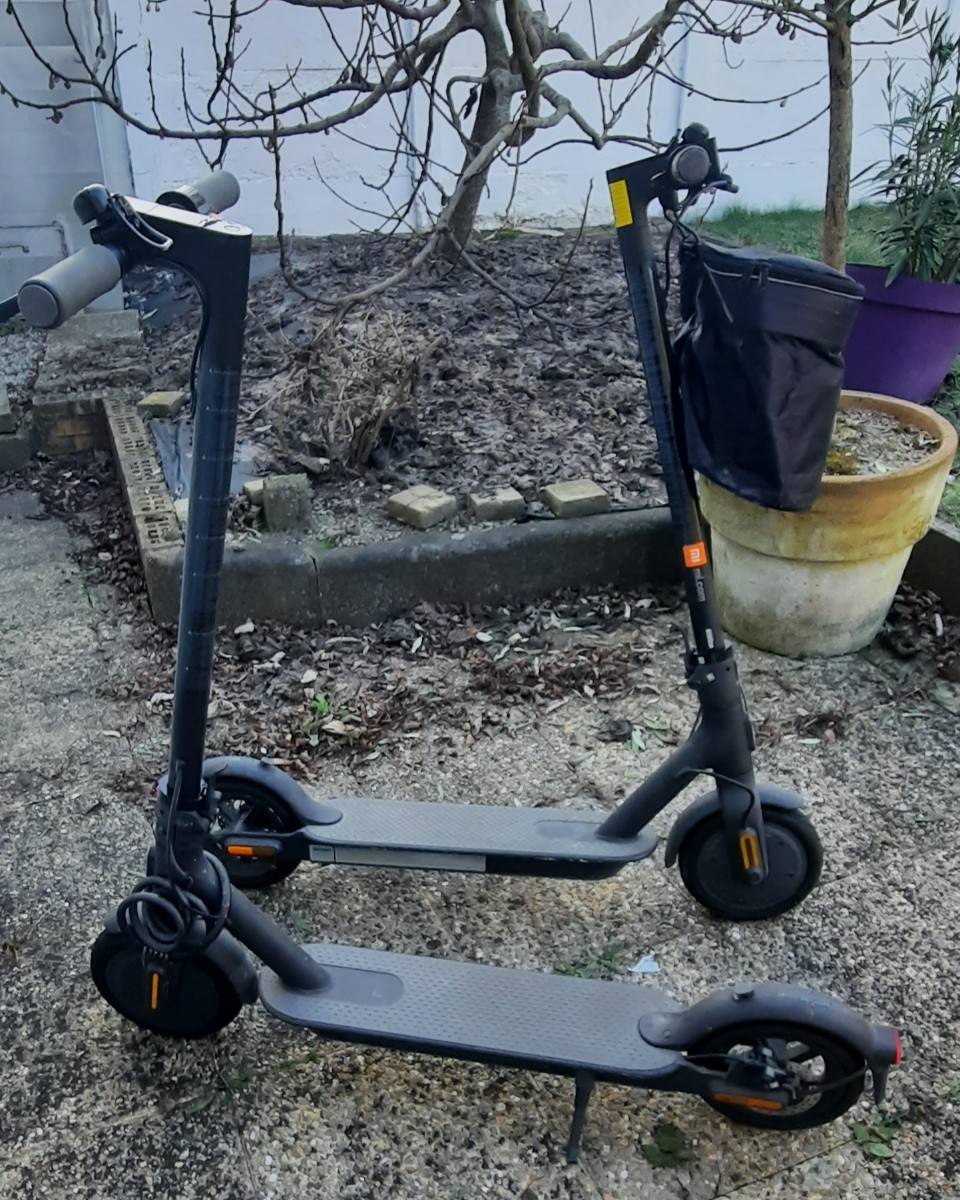 Vends deux trottinettes électriques