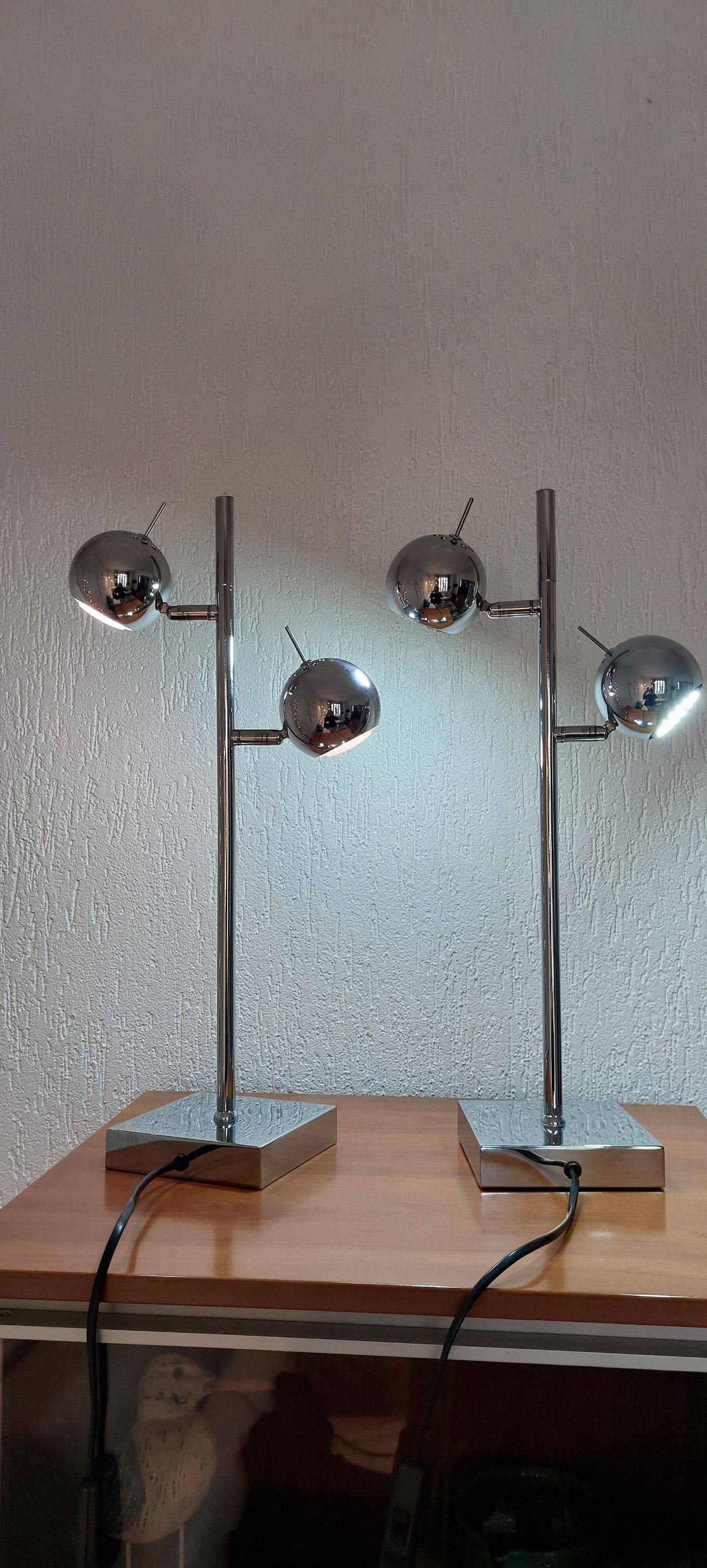 Vends 2 lampes vintage design Eyeball Seylumière modèle Hary