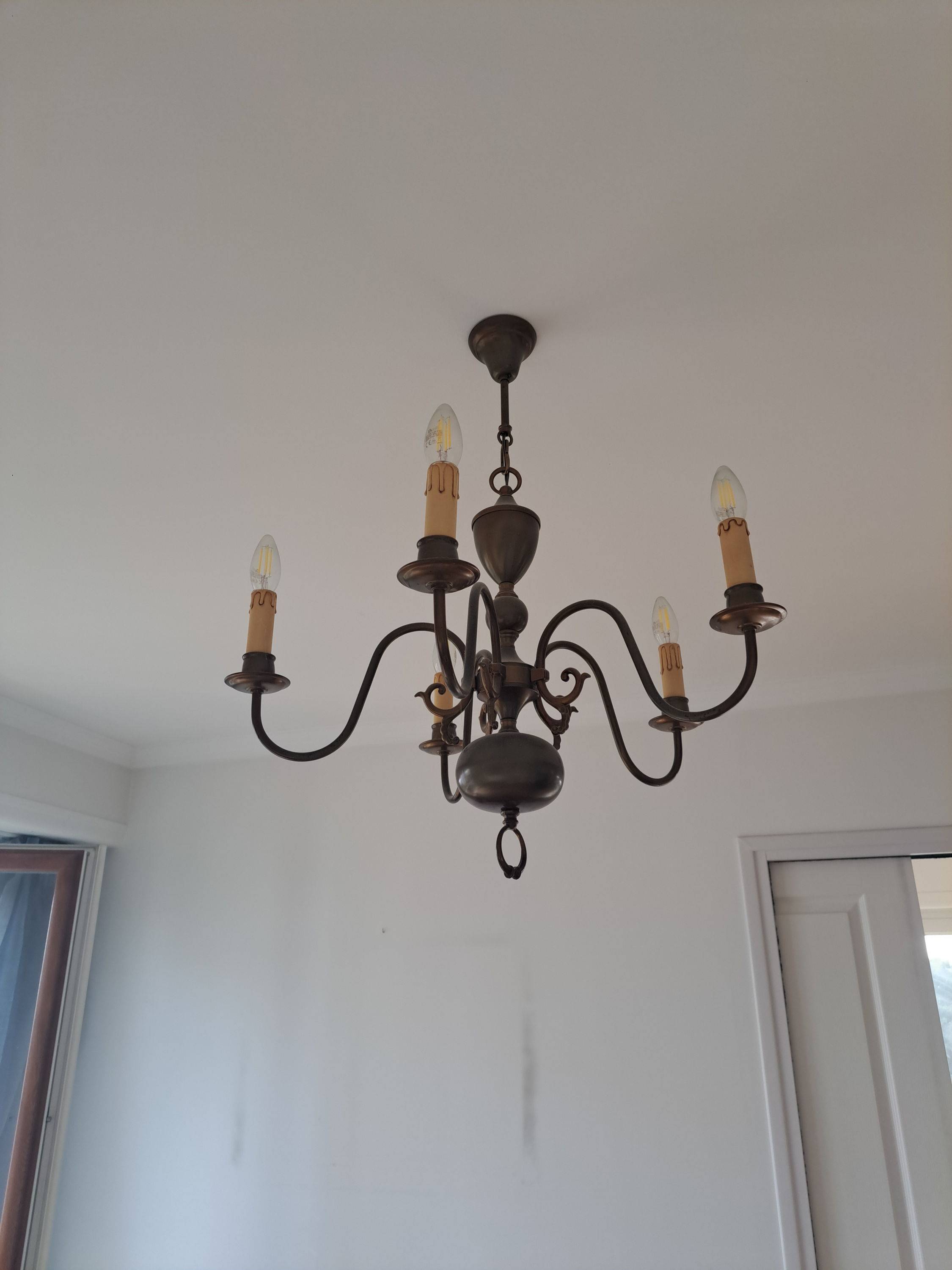 Vends lustre en bronze et laiton