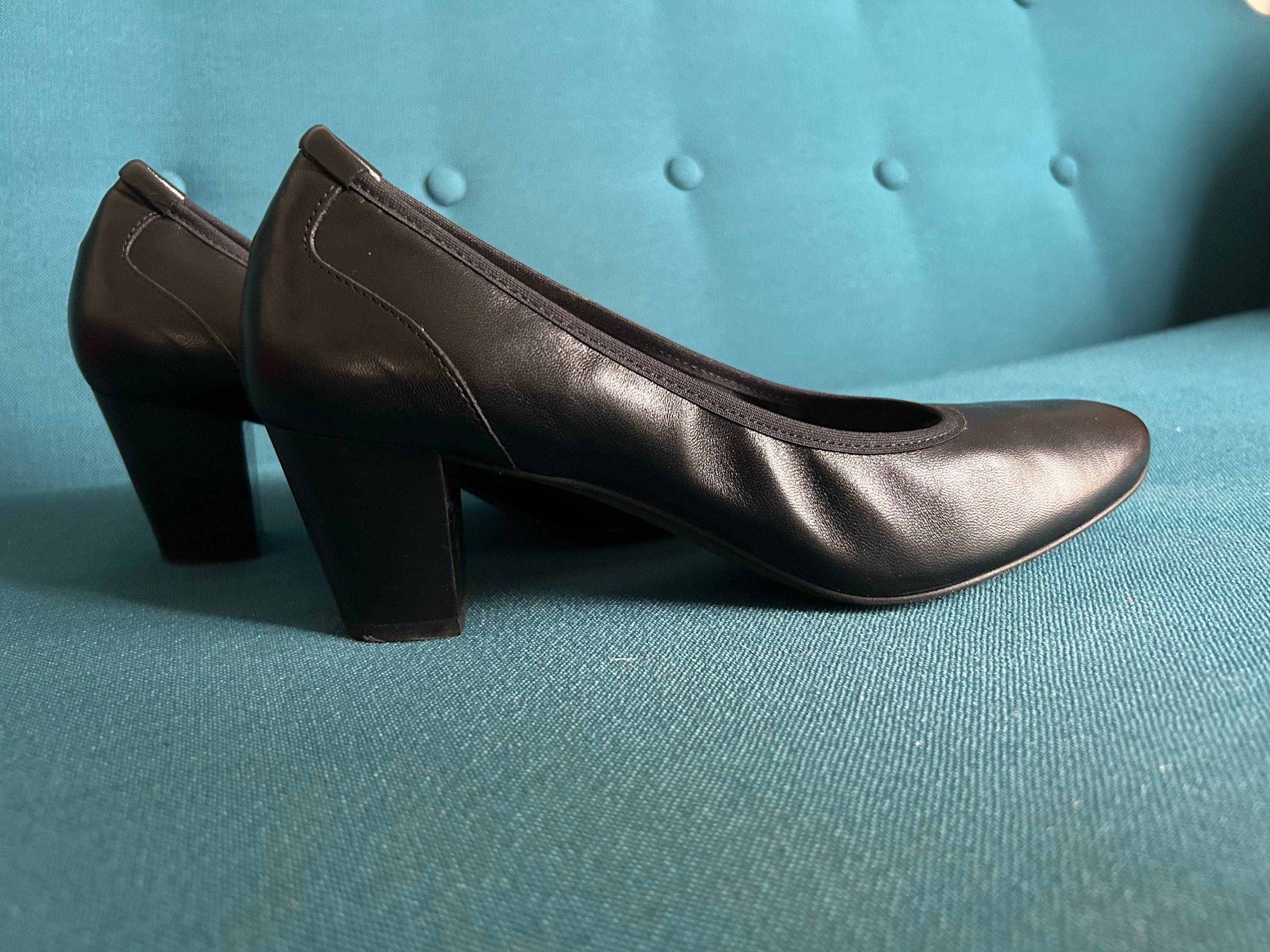 Vends escarpins neufs 38