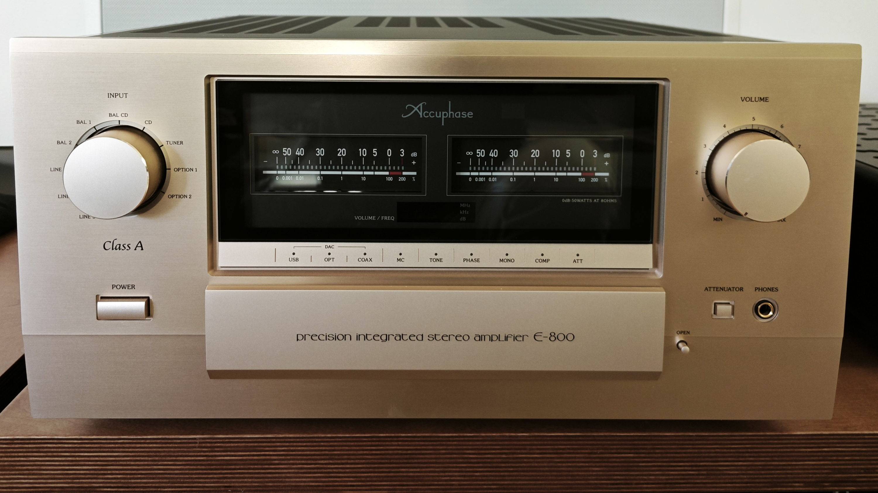 Vends amplificateur intégré en pure classe A Accuphase E800, sous garantie constructeur