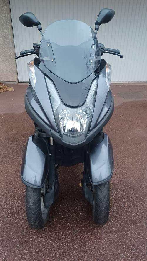 Vends Yamaha Tricity, 2014, 15080km