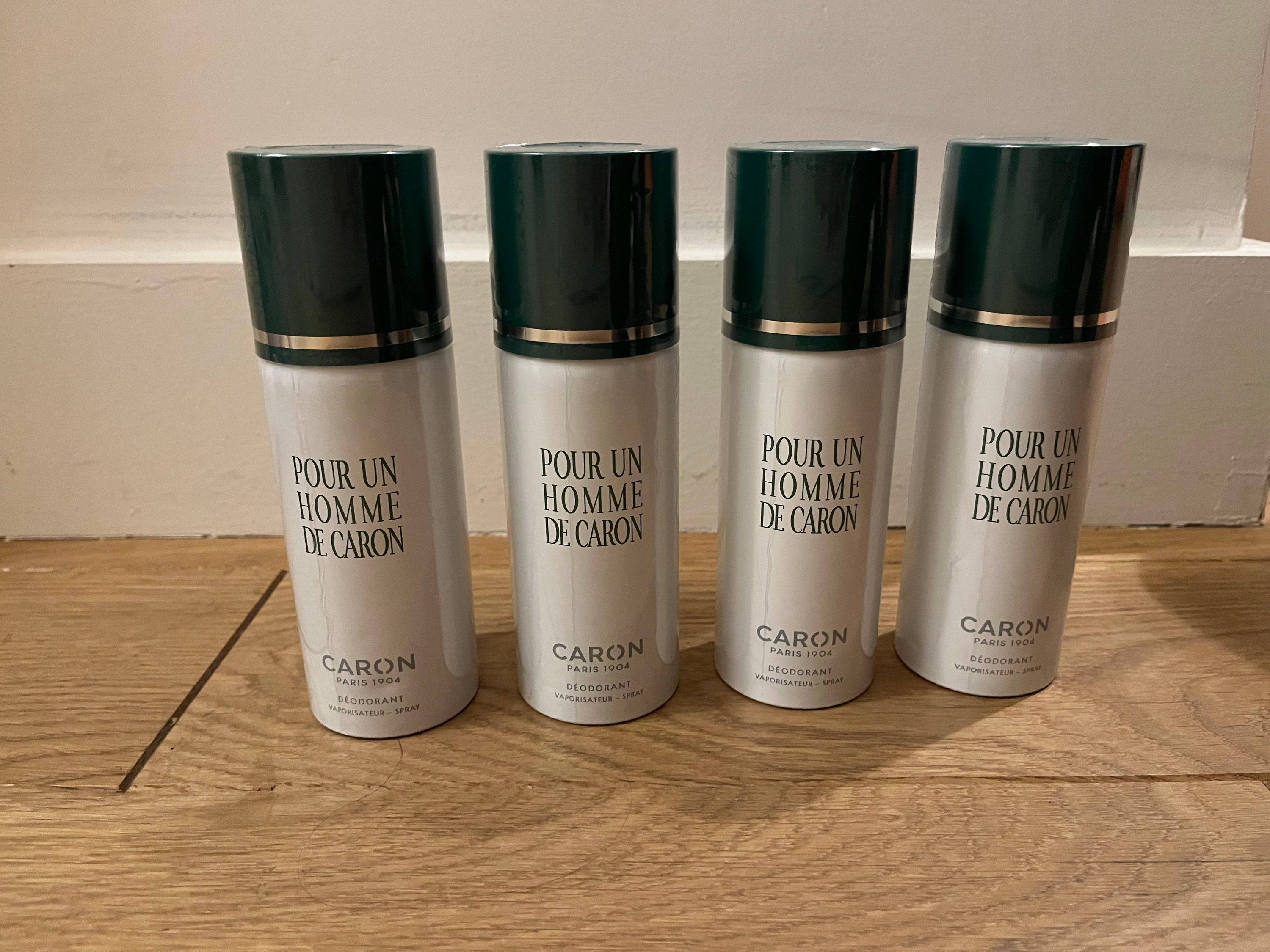 Vends déodorants vaporisateurs pour homme de Caron neuf