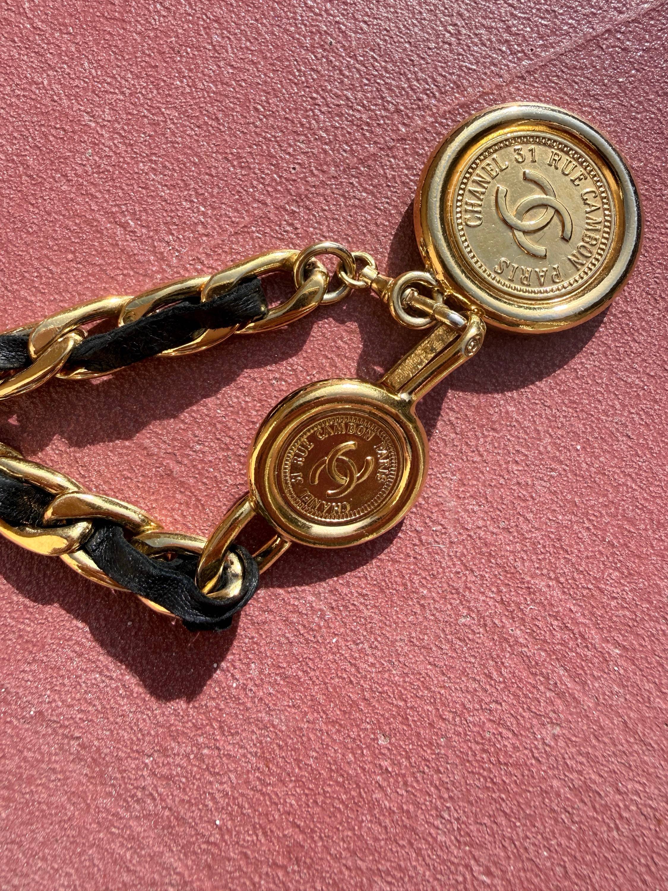 Vends ceinture chaîne Chanel vintage « 31 rue Cambon » – cuir noir et métal doré