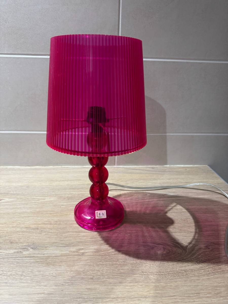 Vends lampe de chevet rose fuchsia