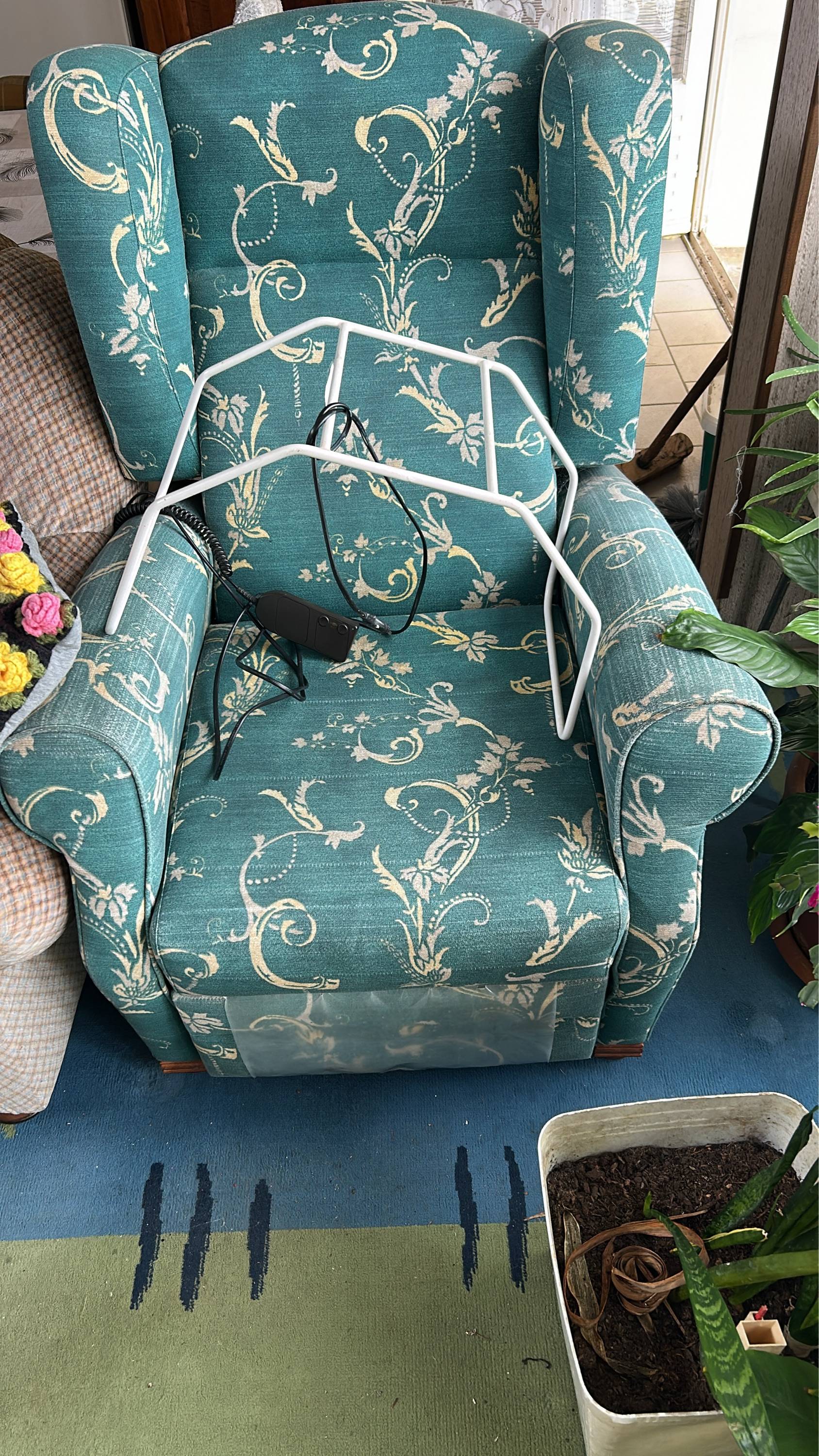 Vends fauteuil releveur en très bon état