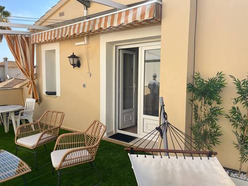 Loue maison jumelée sur deux niveaux à Oliva Nova, Costa Blanca - 3 chambres, 6 couchages