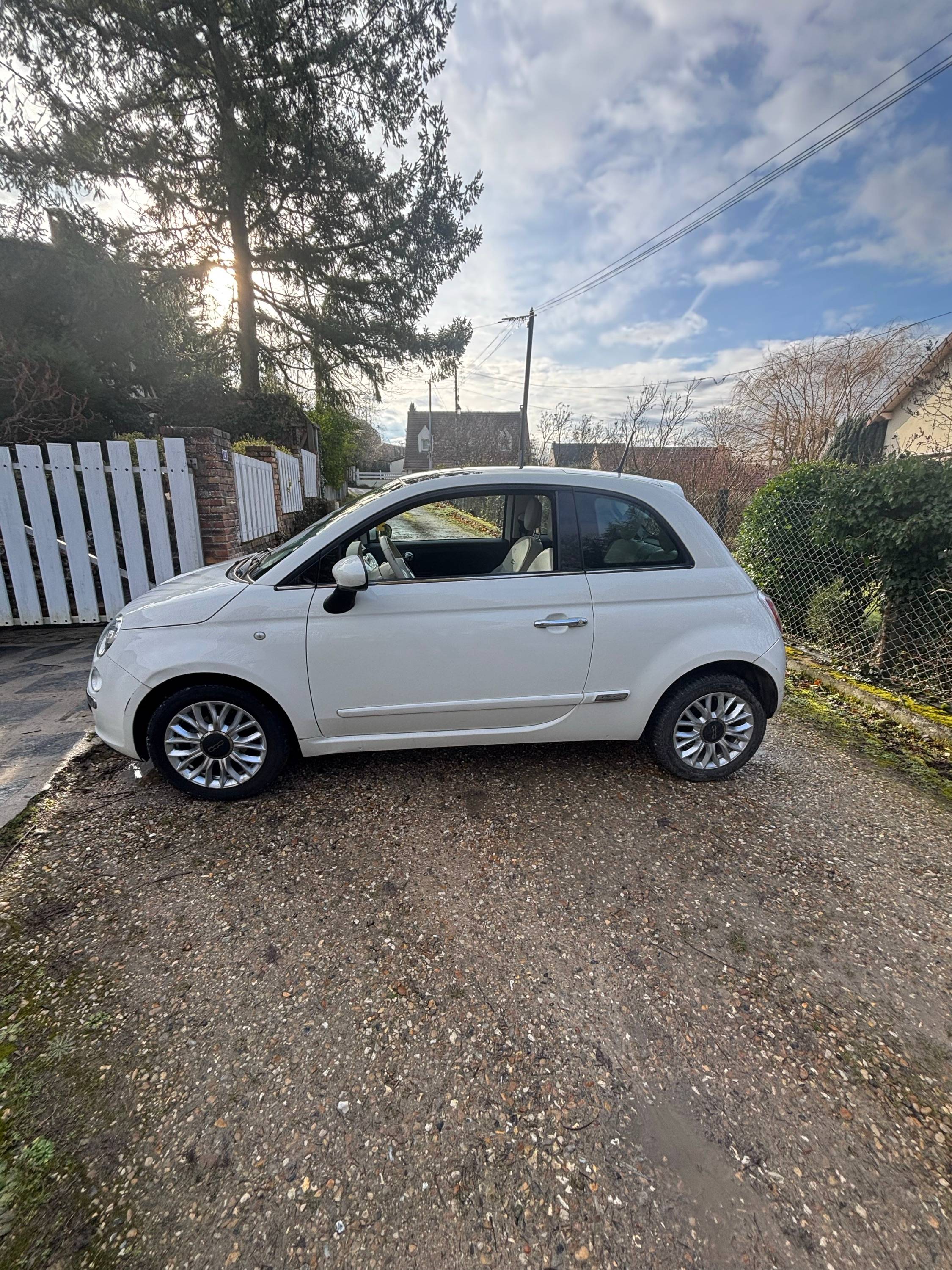 Vends Fiat 500 Lounge, 2014, 84350km