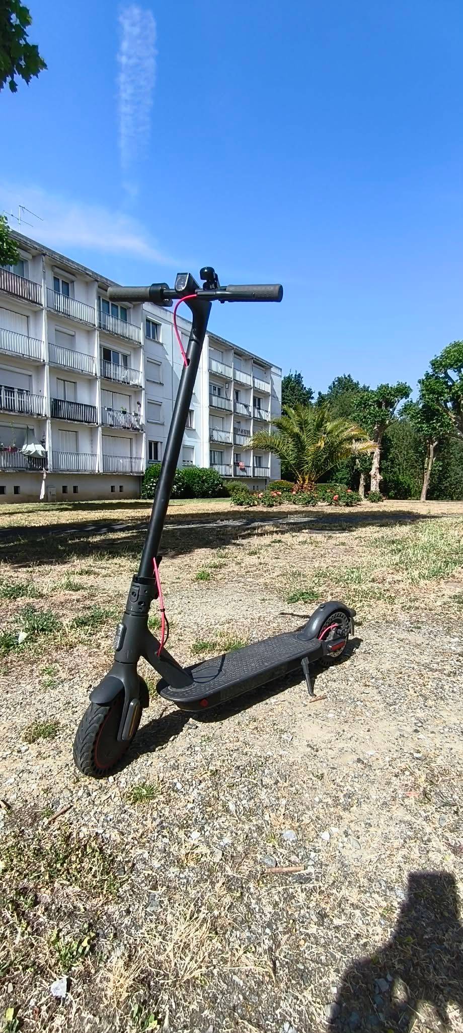 Vends trottinette électrique Xiaomi Mi Scooter Pro 2