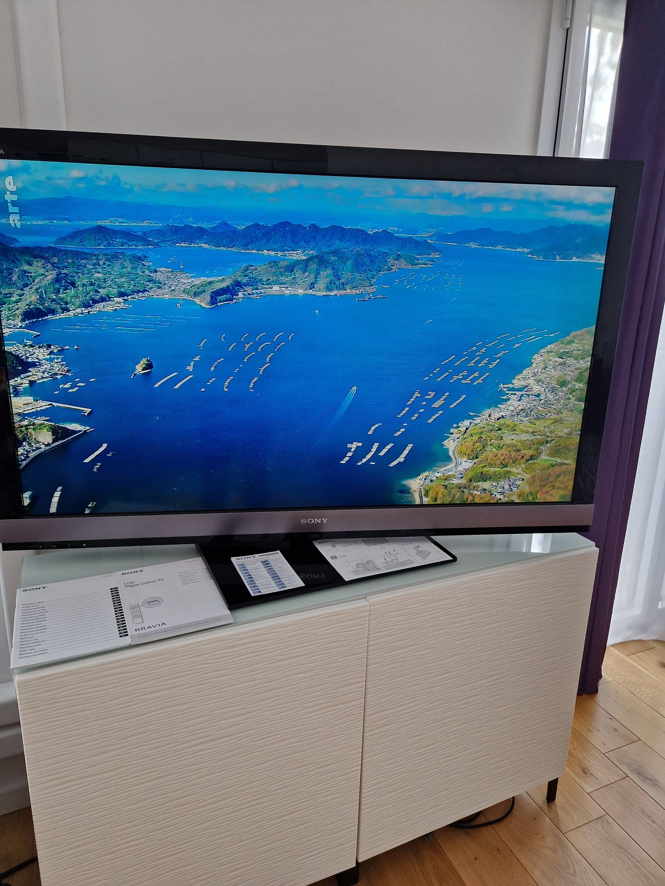 TV Sony KDL 52EX700 52’ ’Bravia - rotation du socle