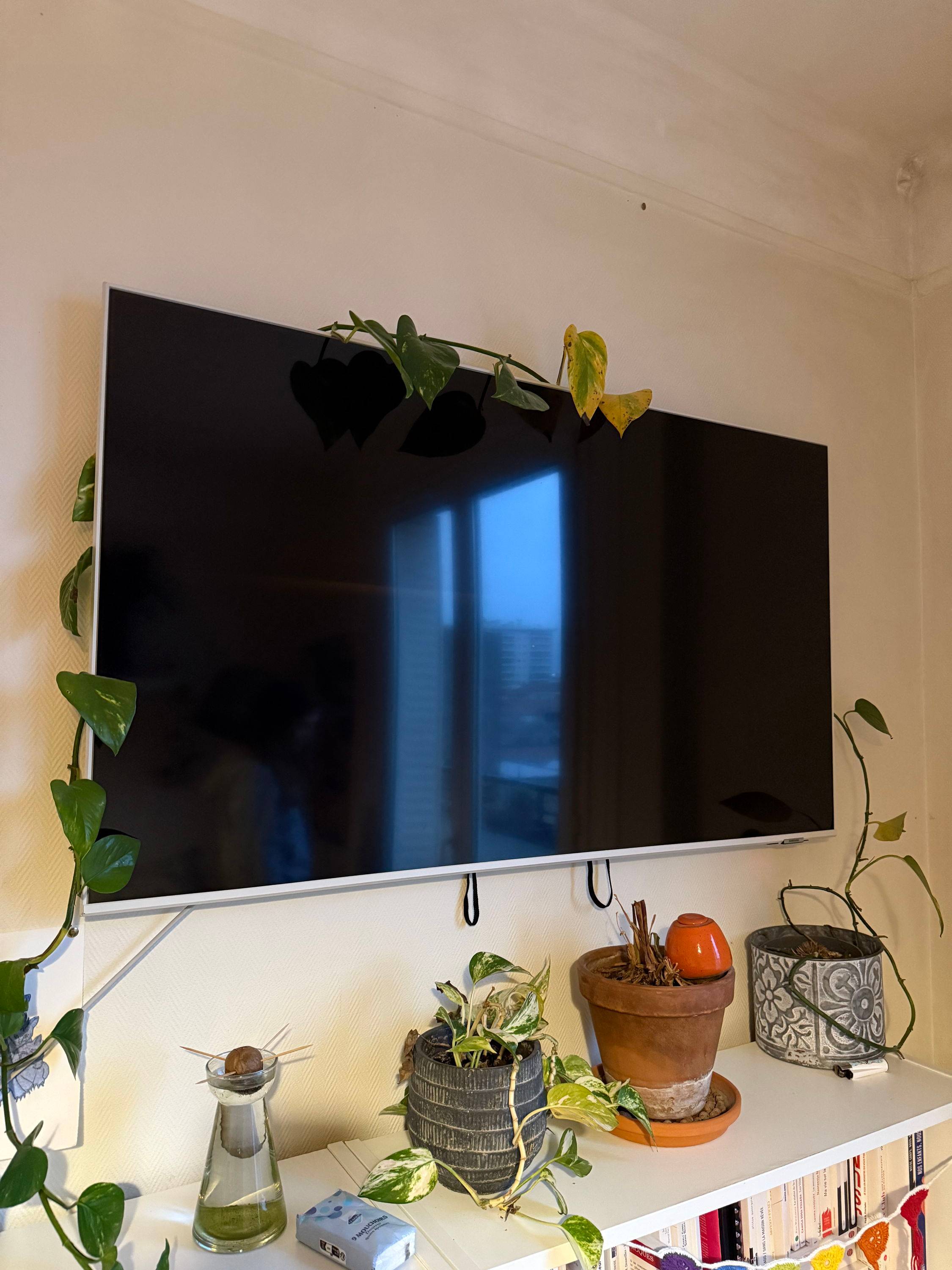 Vends TV Samsung Crystal 127 cm 4K UHD Smart TV Blanc