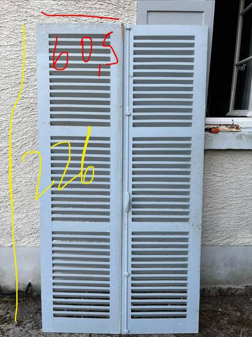 Vends volets en bois persiennes