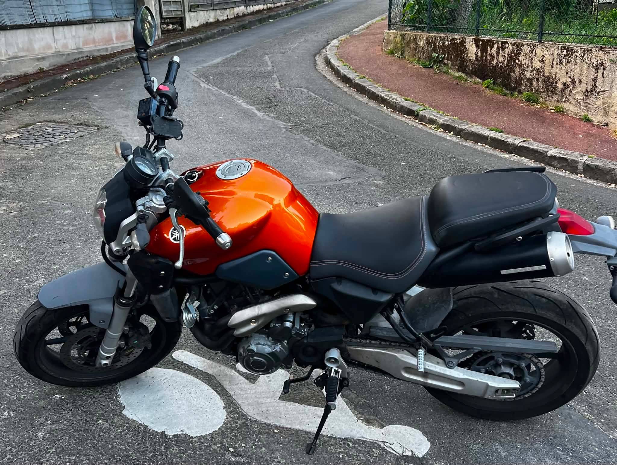 Vends moto pour pièces détachées, 2006, 30000km