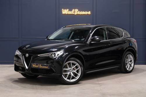 Vends Alfa Romeo Stelvio 2.0 turbo 280cv Super Q4 AT8, 2017, 43900km
