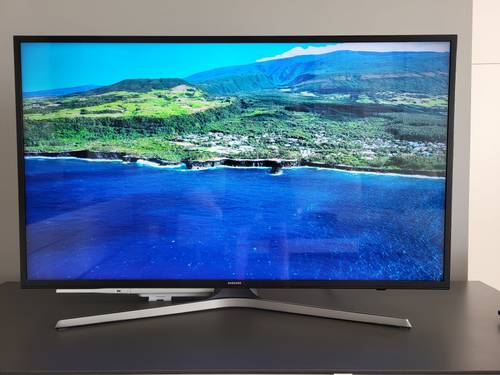 Vends Smart TV SAMSUNG UHD 4K 43 pouces
