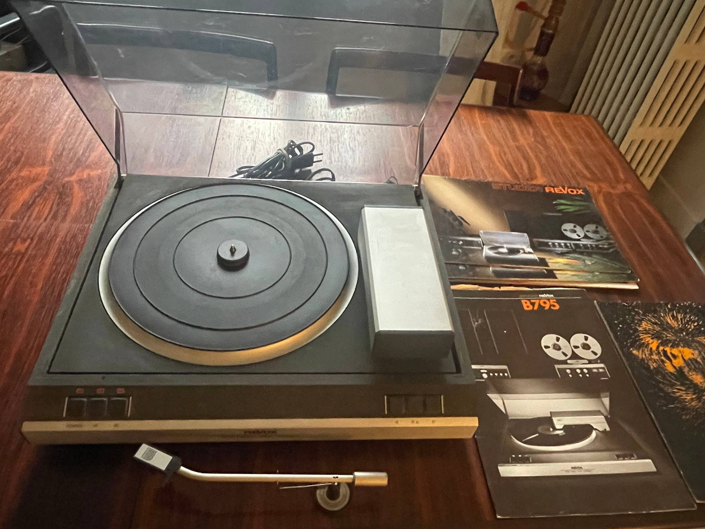 Vends PLATINE REVOX B 795 à BRAS TANGENTIEL matériel mythique et rare, bon état