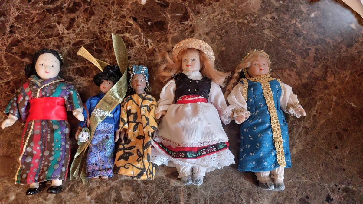 Poupées anciennes de collection