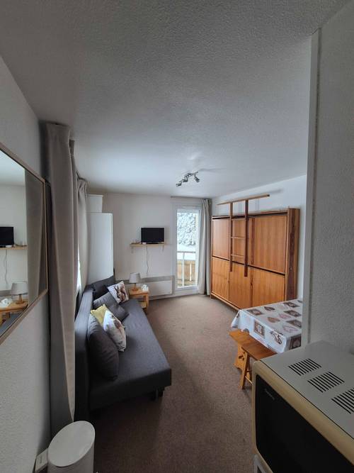 Loue appartement avec superbe vue sur la Chartreuse aux 7 Laux - 4 couchages