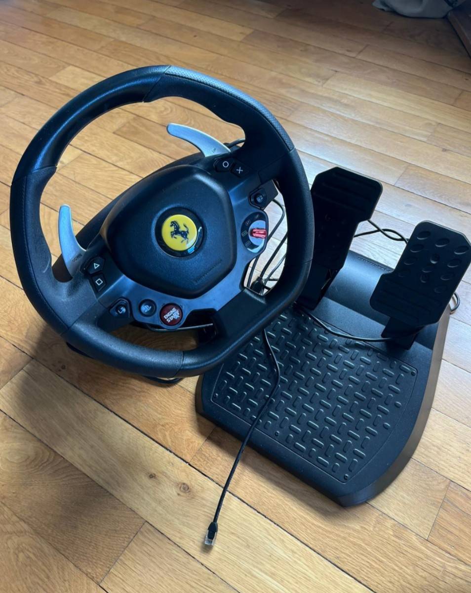 Vends volant Thrustmaster T80 Ferrari