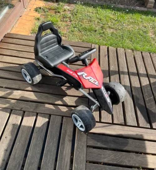 Vends kart à pédales enfant