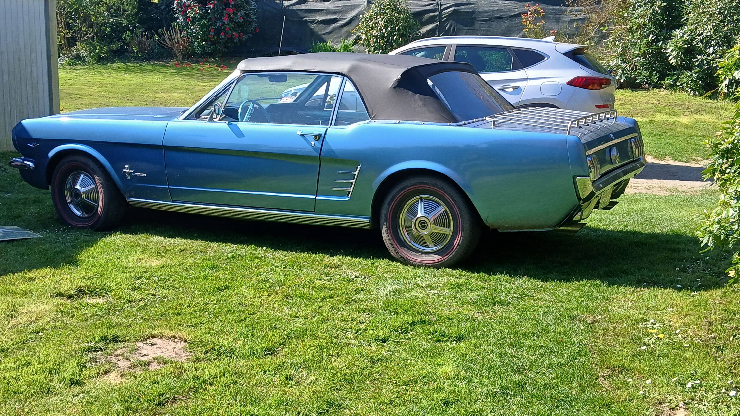 Vends Ford Mustang cabriolet 1966