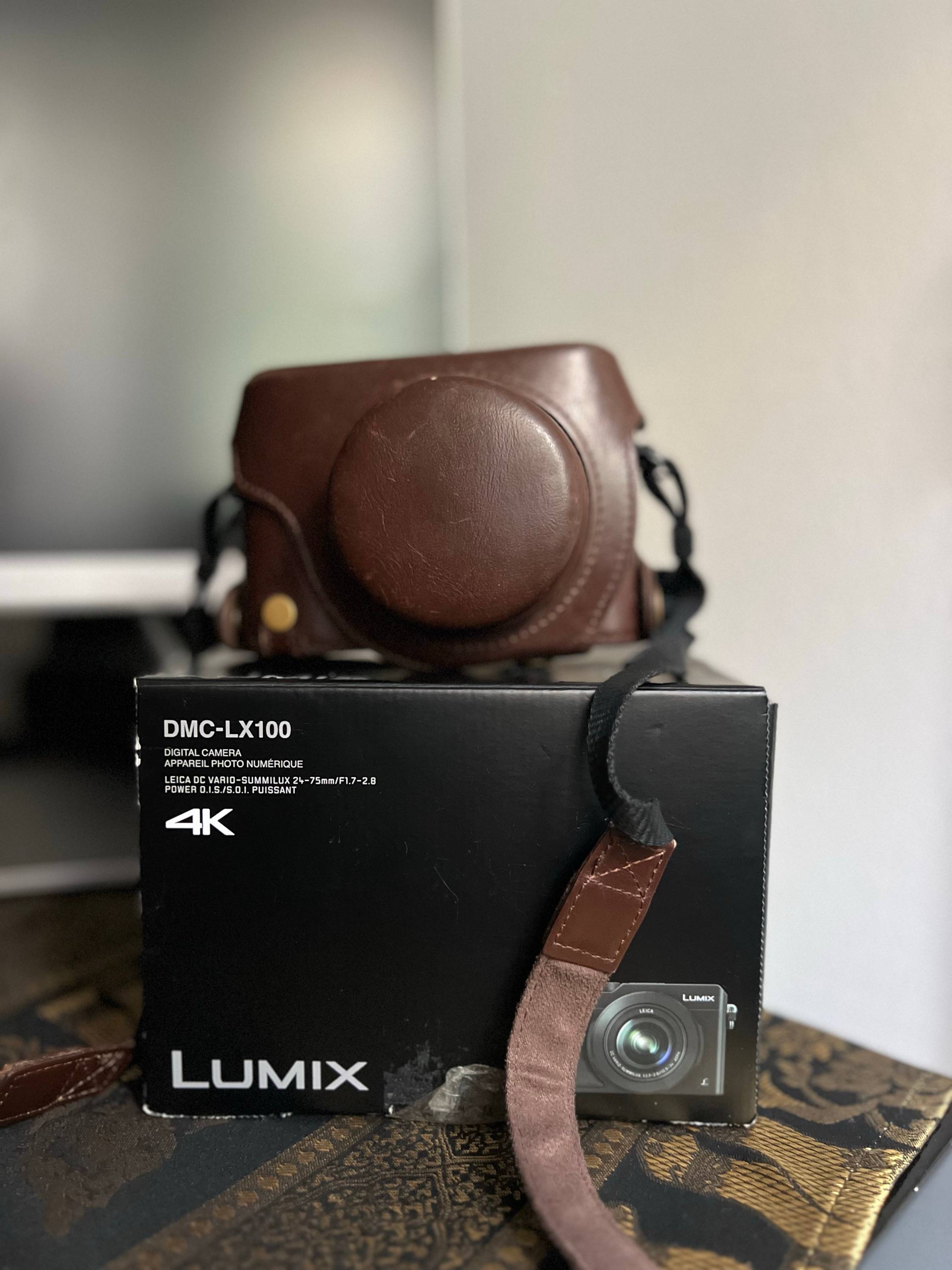 Vends appareil photo Lumix LX100