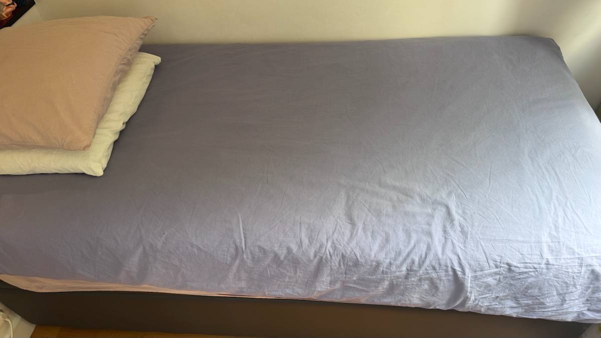 Vends lit 1 personne avec coffre de rangement