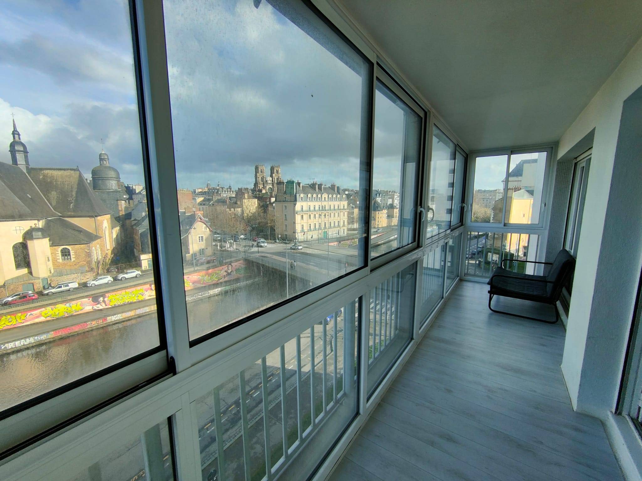 Loue grand appartement - vue exceptionnelle - Rennes centre