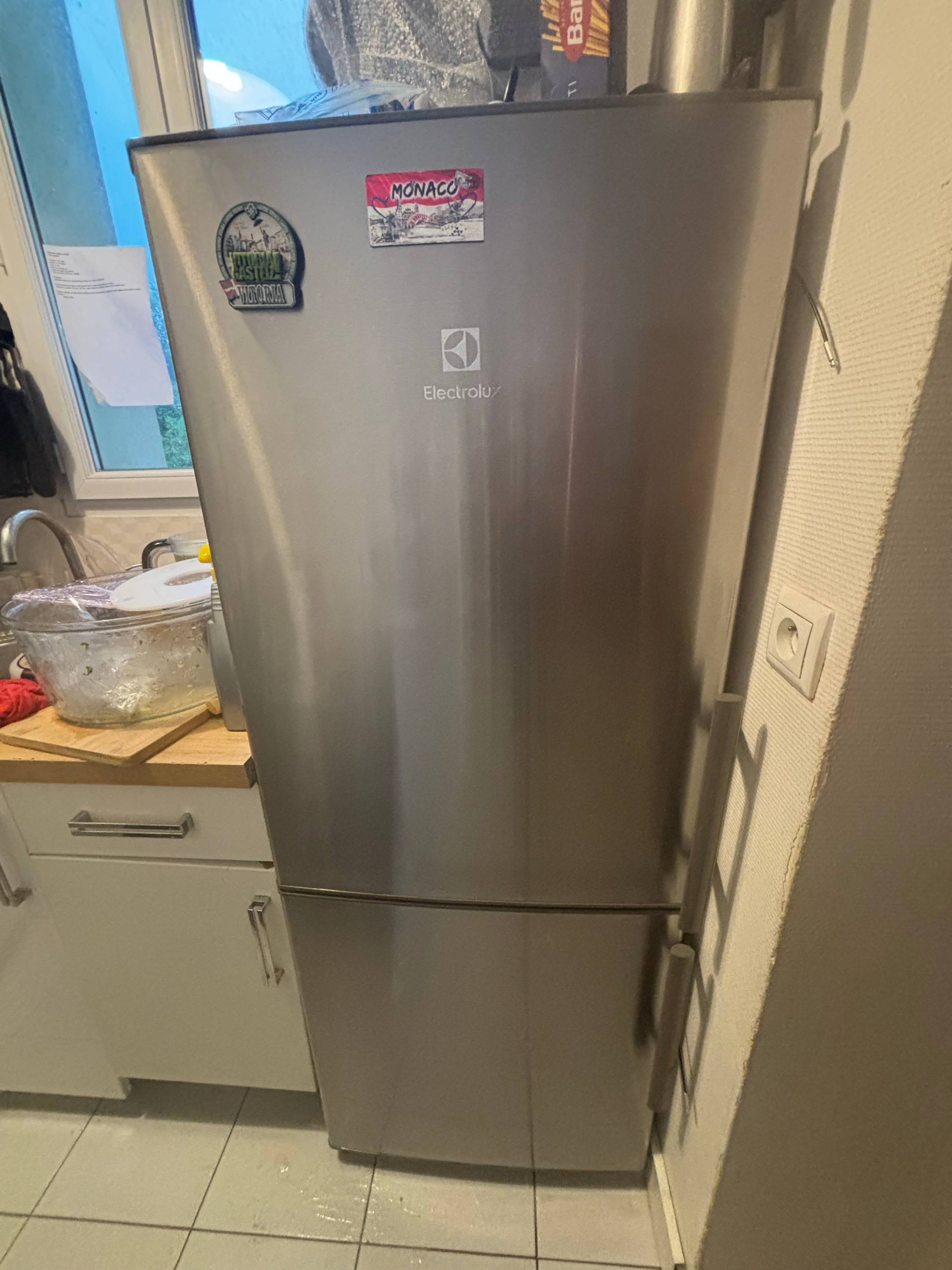 Vends réfrigérateur Electrolux