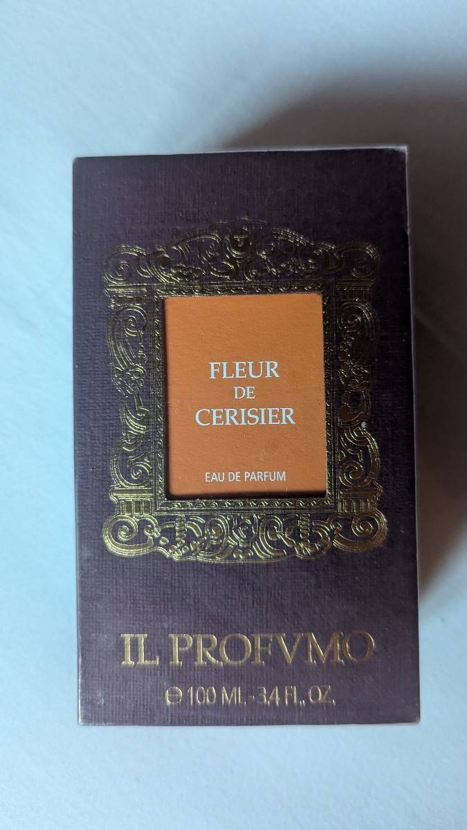 Vends parfum Fleur de Cerisier Il Profumo, encore sous emballage
