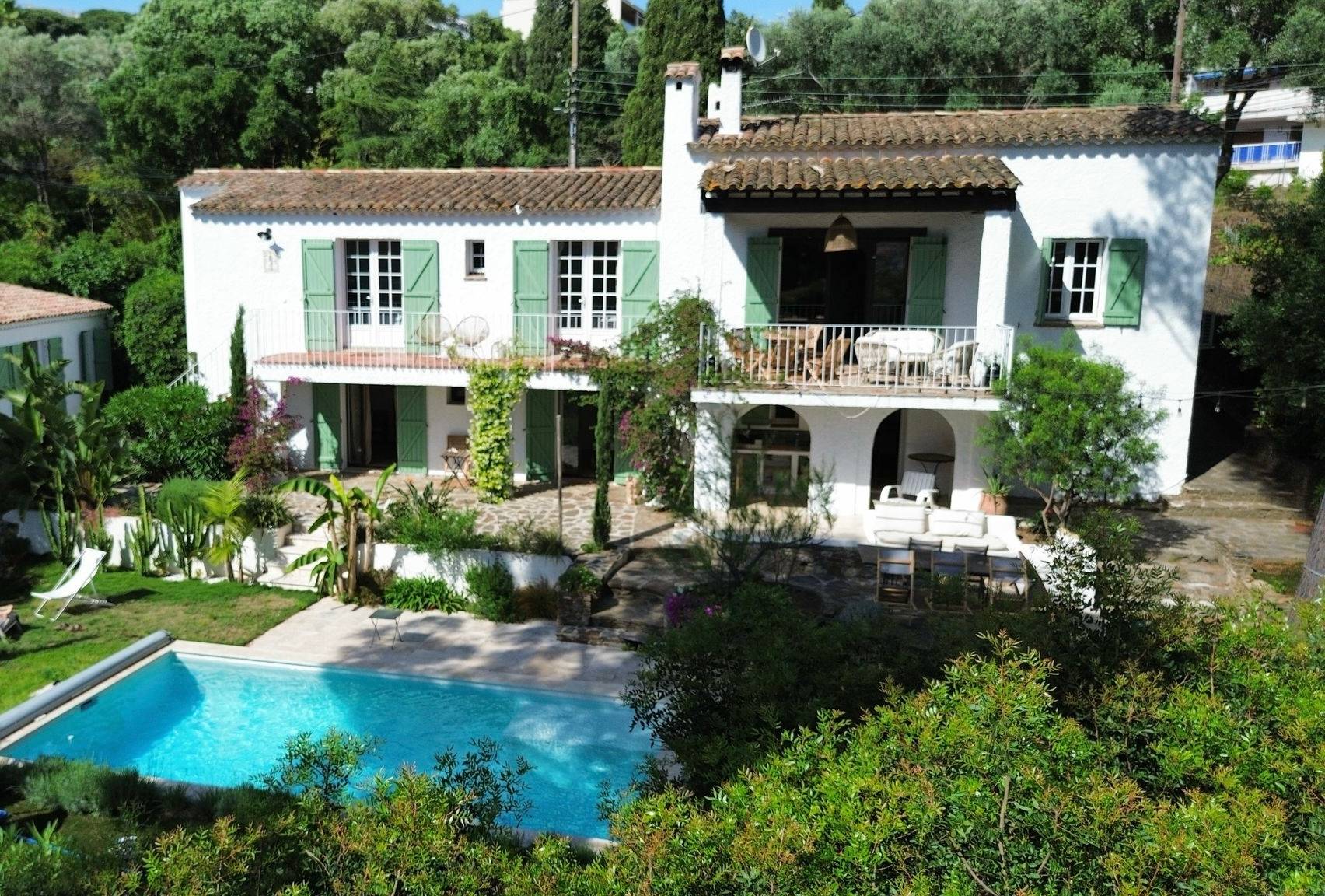Loue maison provençale à Cavalaire-sur-Mer, 700 mètres de la plage - 5 chambres, 10 couchages