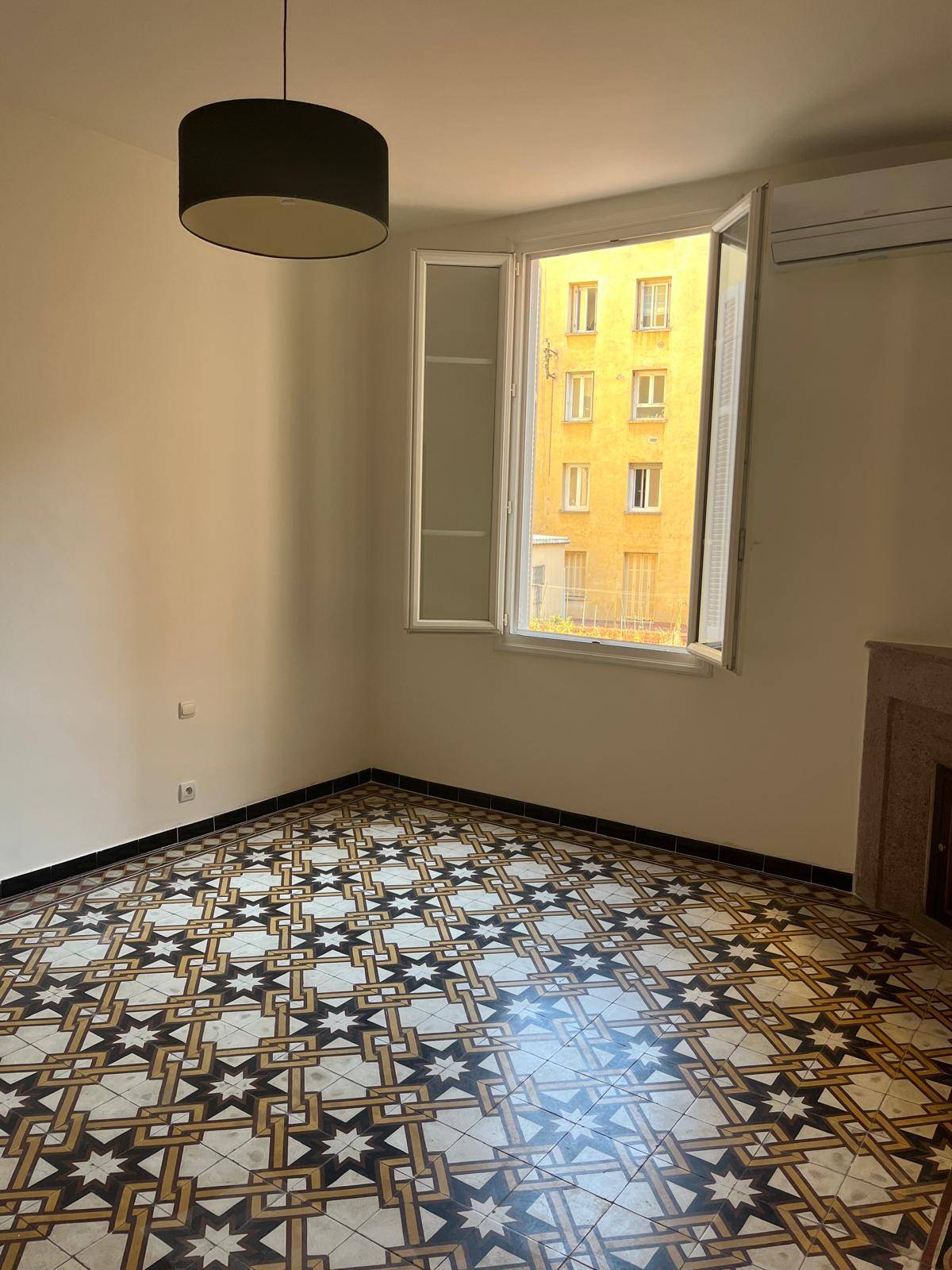 Loue appartement - 60m² - Ajaccio