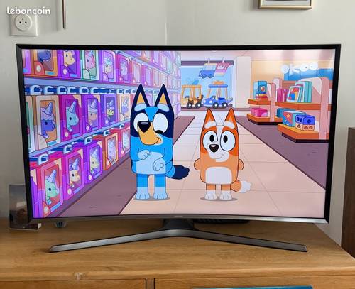 Vends TV Samsung incurvée 40 pouces - Full HD - très bon état